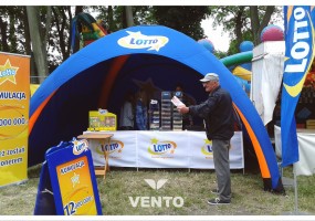 Constant pressure tent for Lotto during outdoor event.